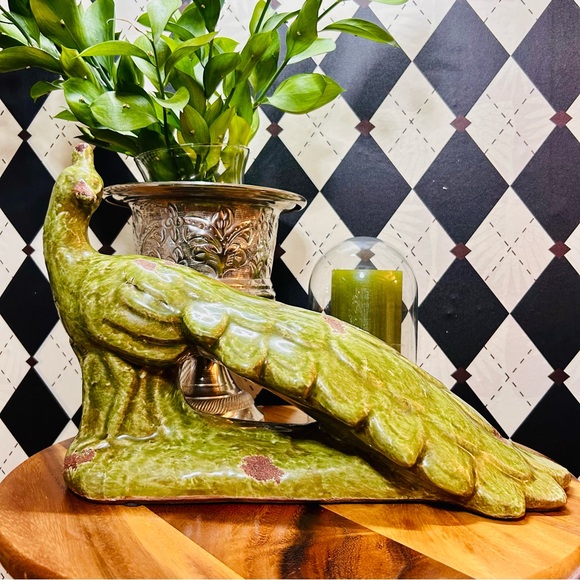 Vintage Peacock Sculpture Gorgeous Glaze– 15” Long, 10” High - Picture 13 of 17